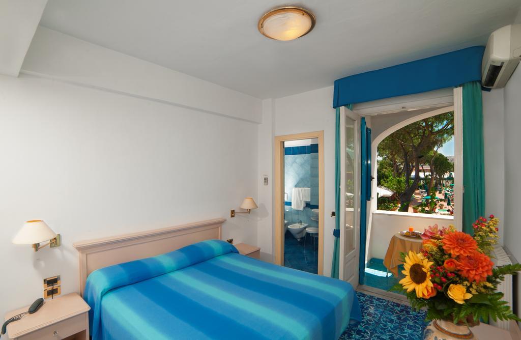 Hotel Villa Hermosa イスキア島 エクステリア 写真