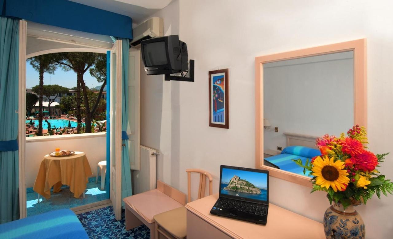 Hotel Villa Hermosa イスキア島 部屋 写真
